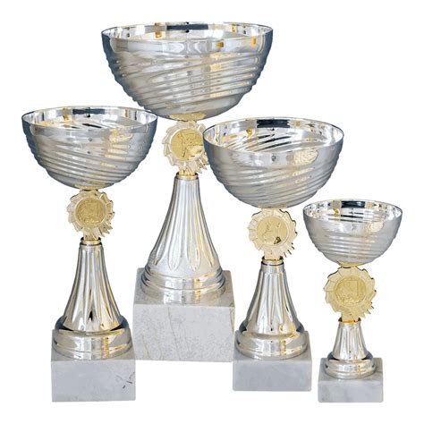 Pokaler, premier og medaljer .